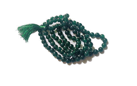 Zaļā hakik (agate) mala*
